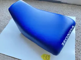 77100-ha6-680 Honda New Seat Foam And Cover 1985 1986 1987 Atc 250sx Assembly