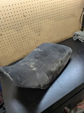 77100-hn0-a000 Honda 1998-04 Trx450 Fourtrax Foreman Complete Seat Oem #1525