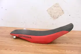 77100-men-850 Honda 2006 Crf450r Seat / Saddle