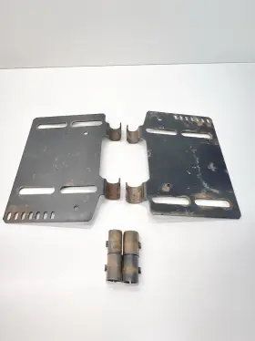 M150916 John Deere 2008 Gator Tx Turf 4x2 Seat Pivot Mount Bracket Hinge Support Set