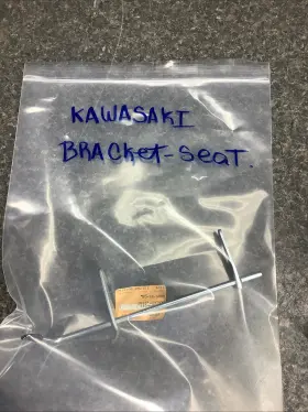 32046-4021 Kawasaki 1984 Tecate Kxt250-a1 Seat Bracket Ft84 A1 643