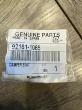 92161-1065 Kawasaki - Damper Seat