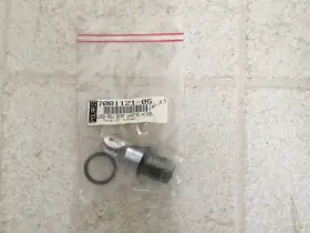 7081121-05 Polaris Oem Seat Lock With Keys