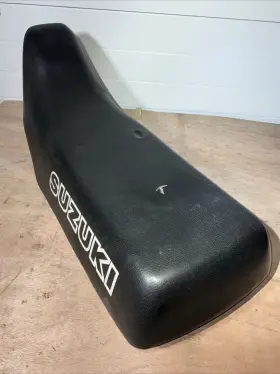 45100-18a02 Suzuki 85-87 Quadrunner Ltf230 Seat Base Pan Saddle Oem Ltf 230 Broken Tab