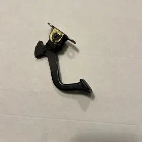 3gd-24776-00-00 Yamaha Bjr#4527 Banshee Seat Latch Oem #3gd-24776-00-00
